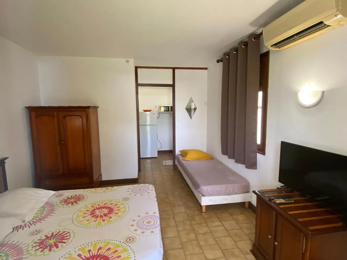 Kontakte von Appartement Vanille 3 A Proximite De La Plage